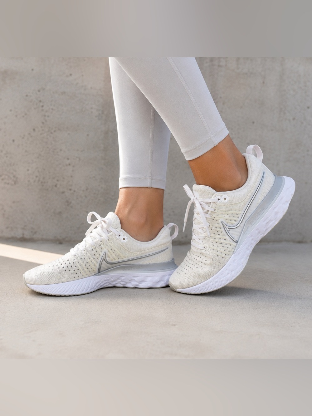 Nike React Infinity Run Flyknit Women’s 7.5 White Running Shoes Sneakers